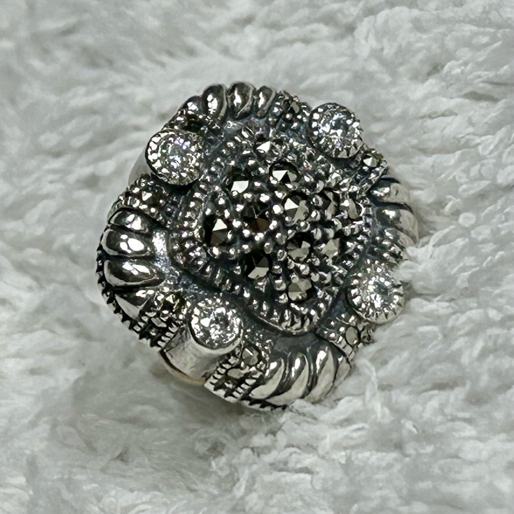 Judith Jack 925 Sterling Silver Rhinestone Marcasite Pierced Earring Omega Clip
